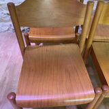 Suite de 6 chaises en bois vintage empilables
