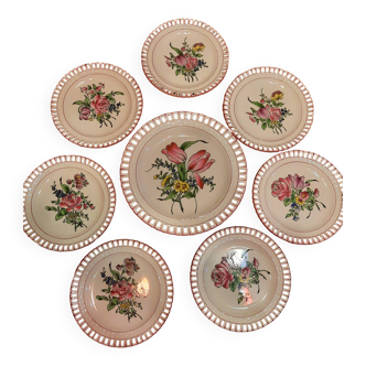 7 assiettes ajourées et le plat à gâteau faïence de Lunéville dite "semi porcelaine de Luneville".