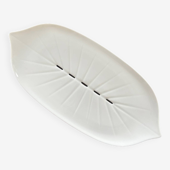 Large porcelain leaf dish