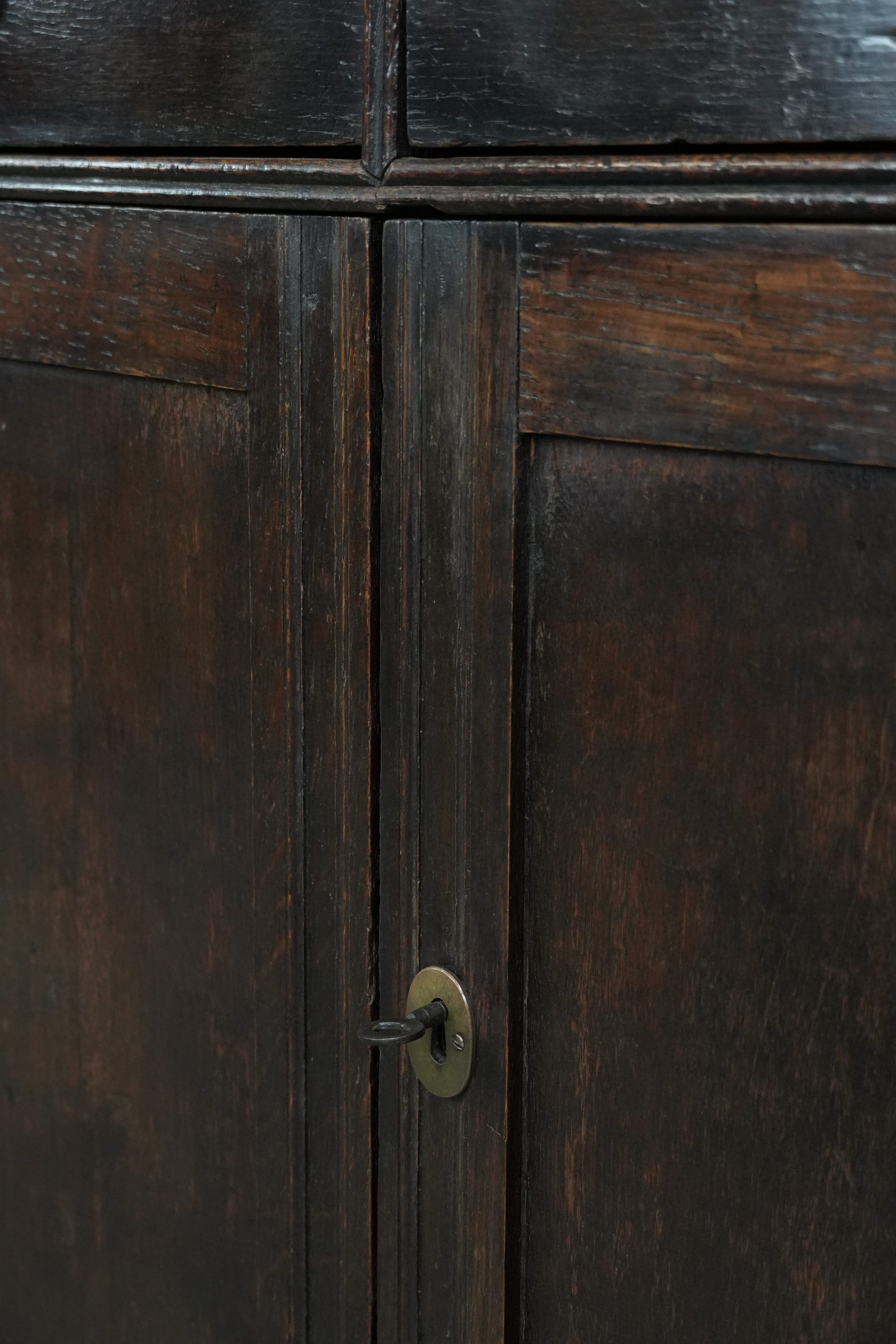Rare English antique 2-door cabinet from the early 18th century