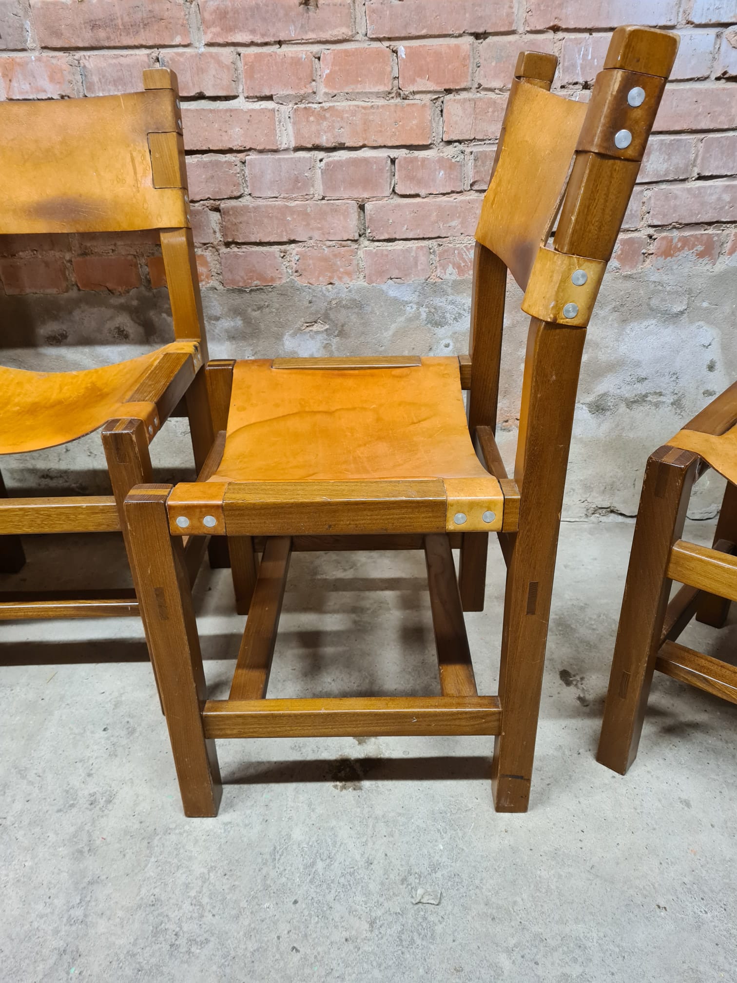 Set of 4 Maison Regain leather chairs