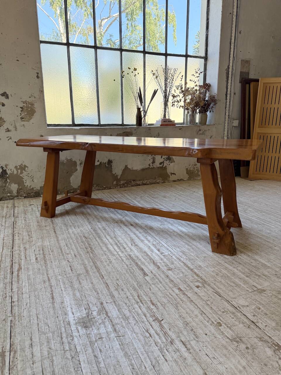 Aranjou farmhouse table in blond elm, 1950s