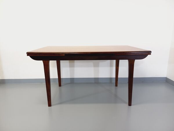 Table à manger style scandinave vintage des années 50 60 en palissandre avec rallonges