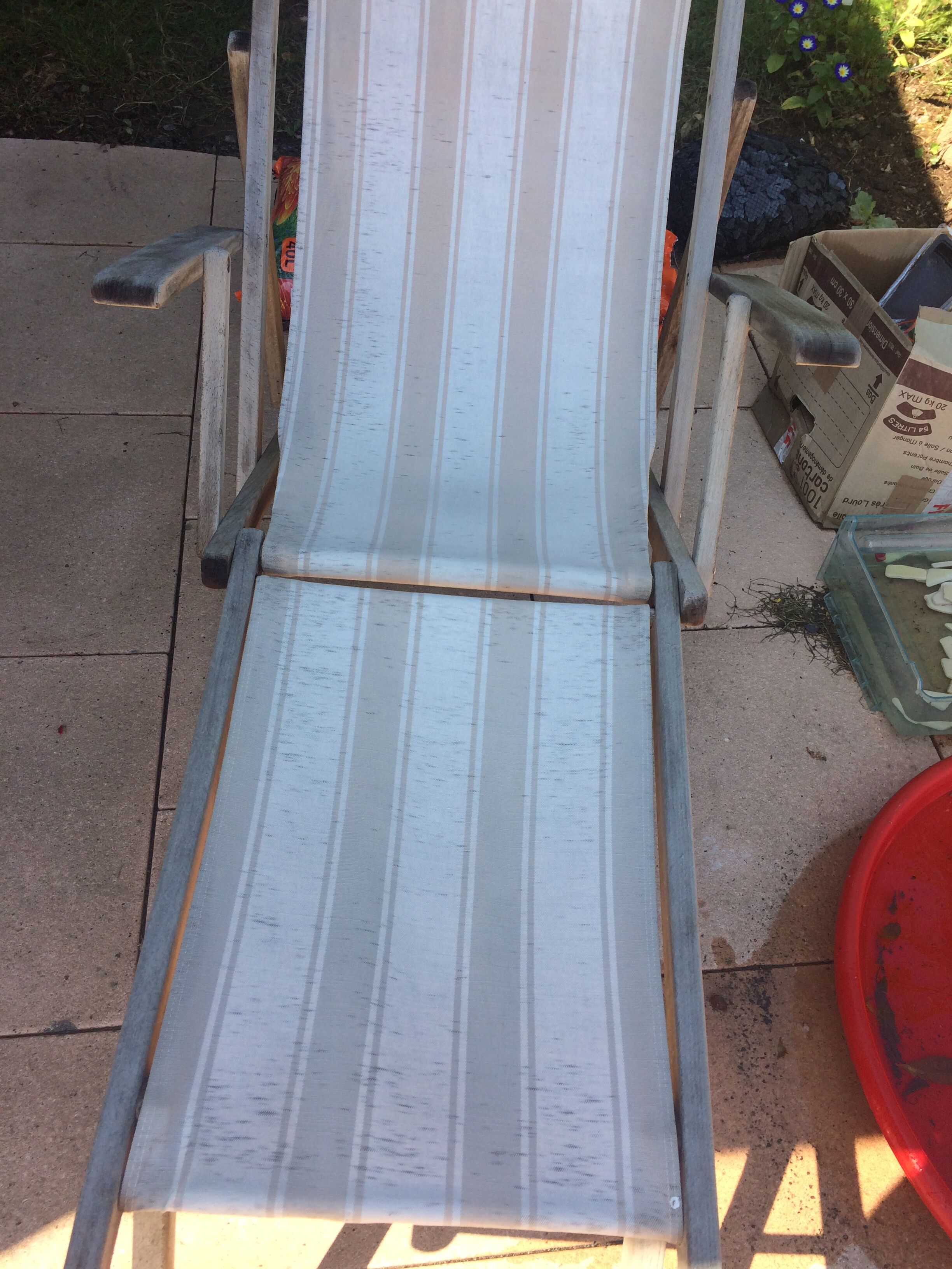 Former chilean lounge chair with armrests and feet rest