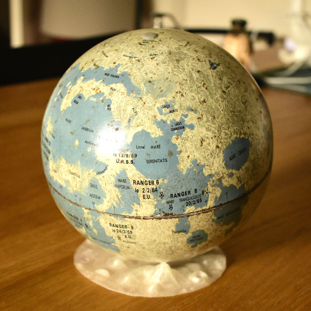 Globe "The Moon" Replogle Globes Inc. Chicago USA 1966