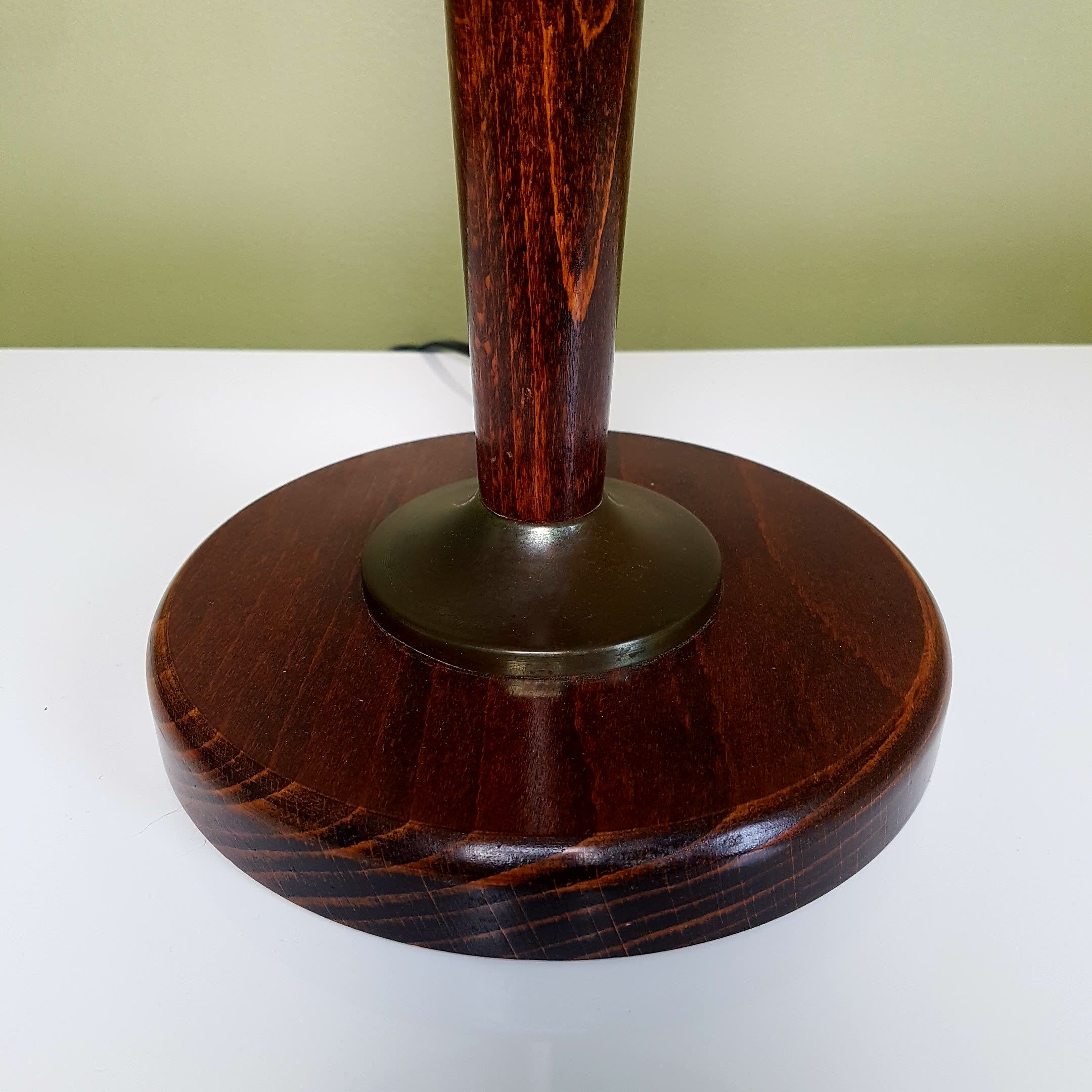 Art deco wooden lamp