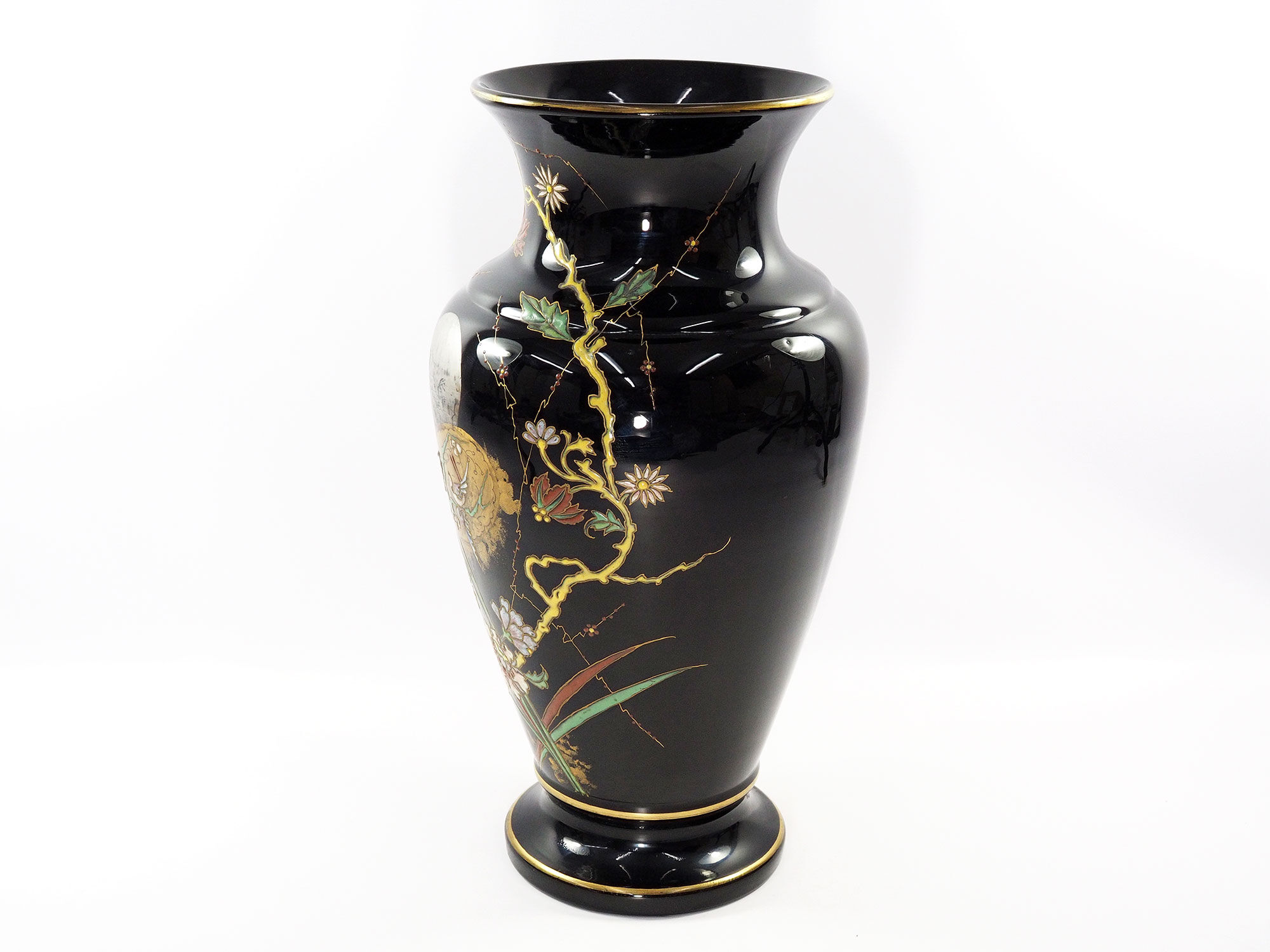 Art Nouveau vase in gold and silver enamelled glass hand painted