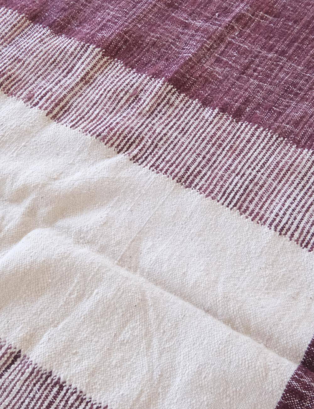 Burgundy Modern Kilim Rug - 246 x 162 cm