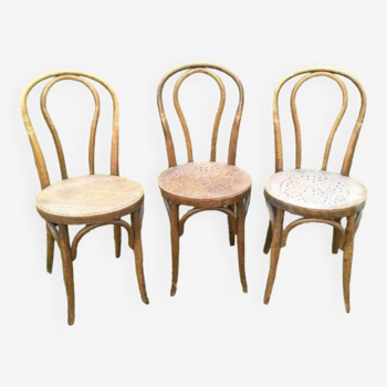 3 chaises de bistrot anciennes