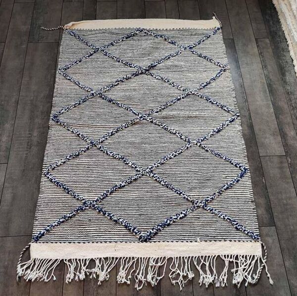 tapis berbère zanafi losange bleu 105x155 cm