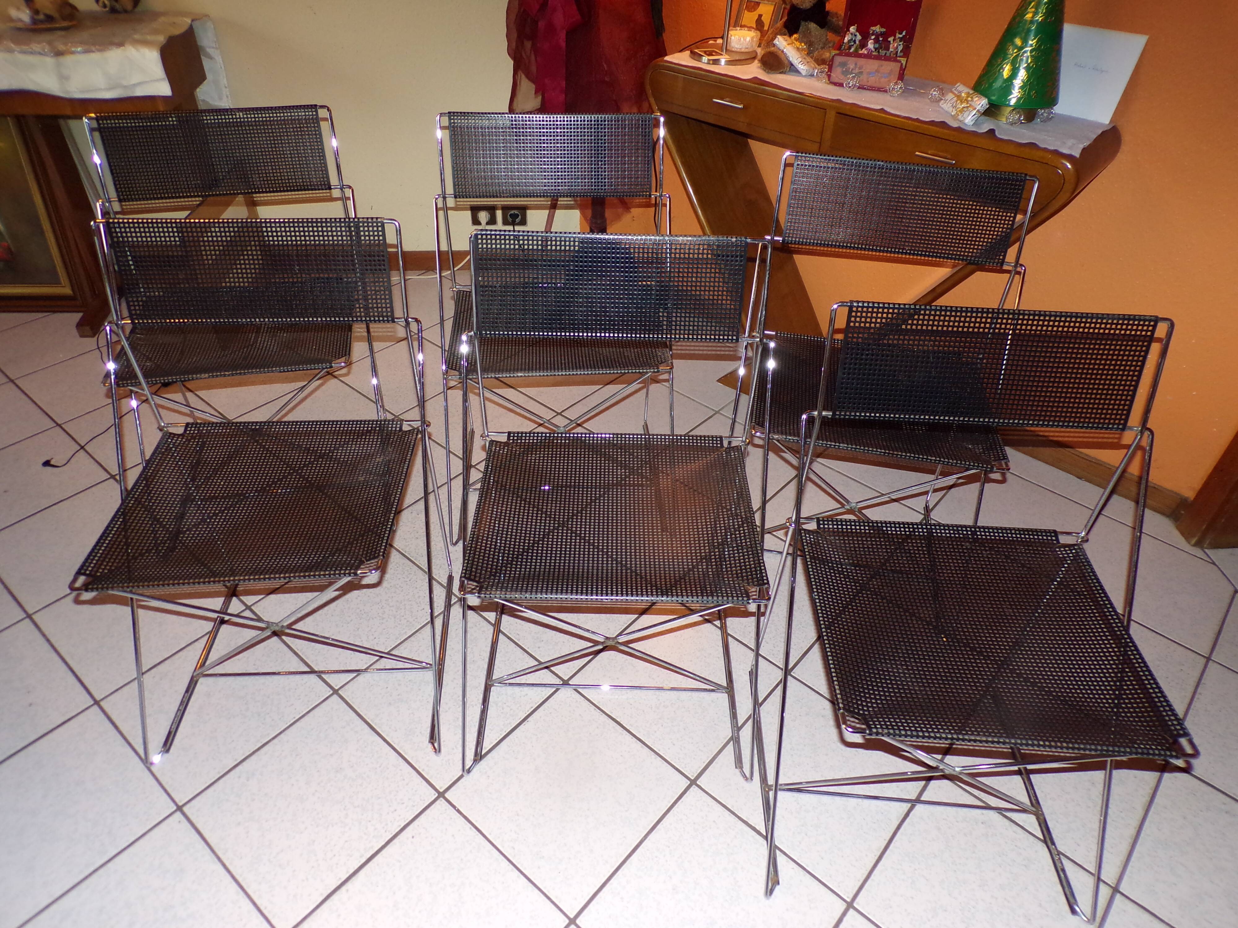 Vintage Nuova X-line chair