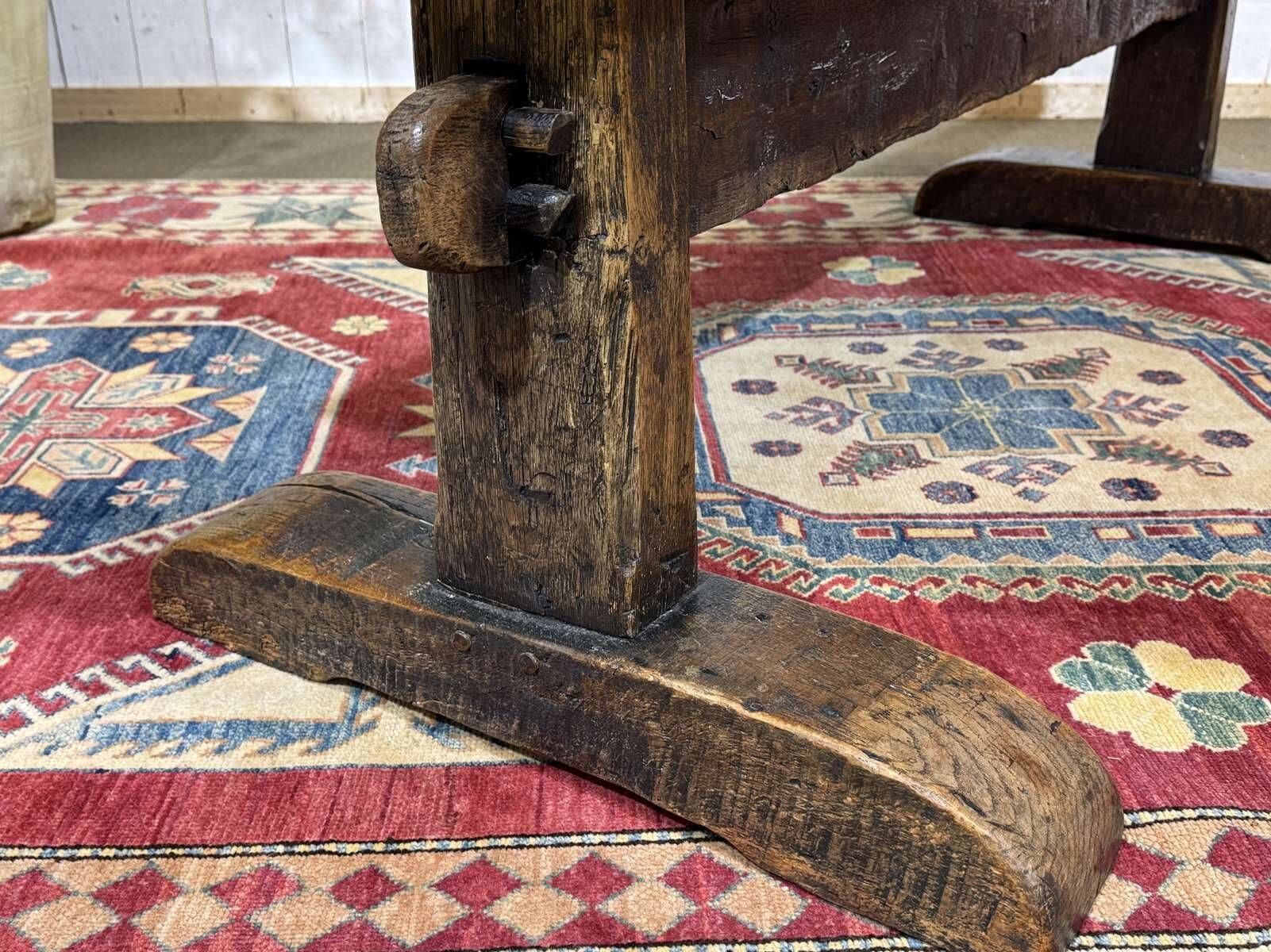 Table monastère anglaise en chêne XIXème