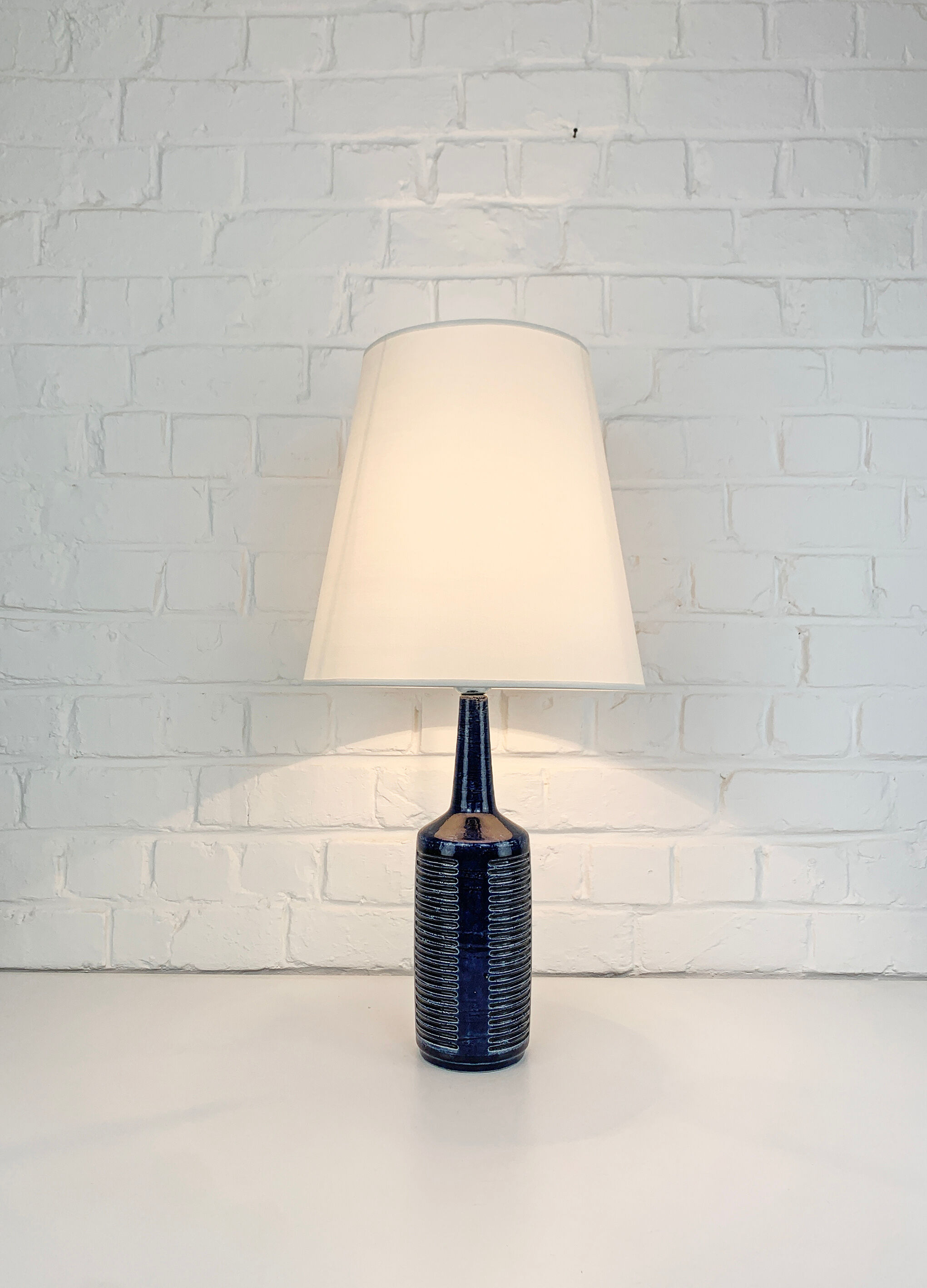 DL30 ceramic table lamp, Per Linnemann-Schmidt for Palshus, Denmark, 1960s