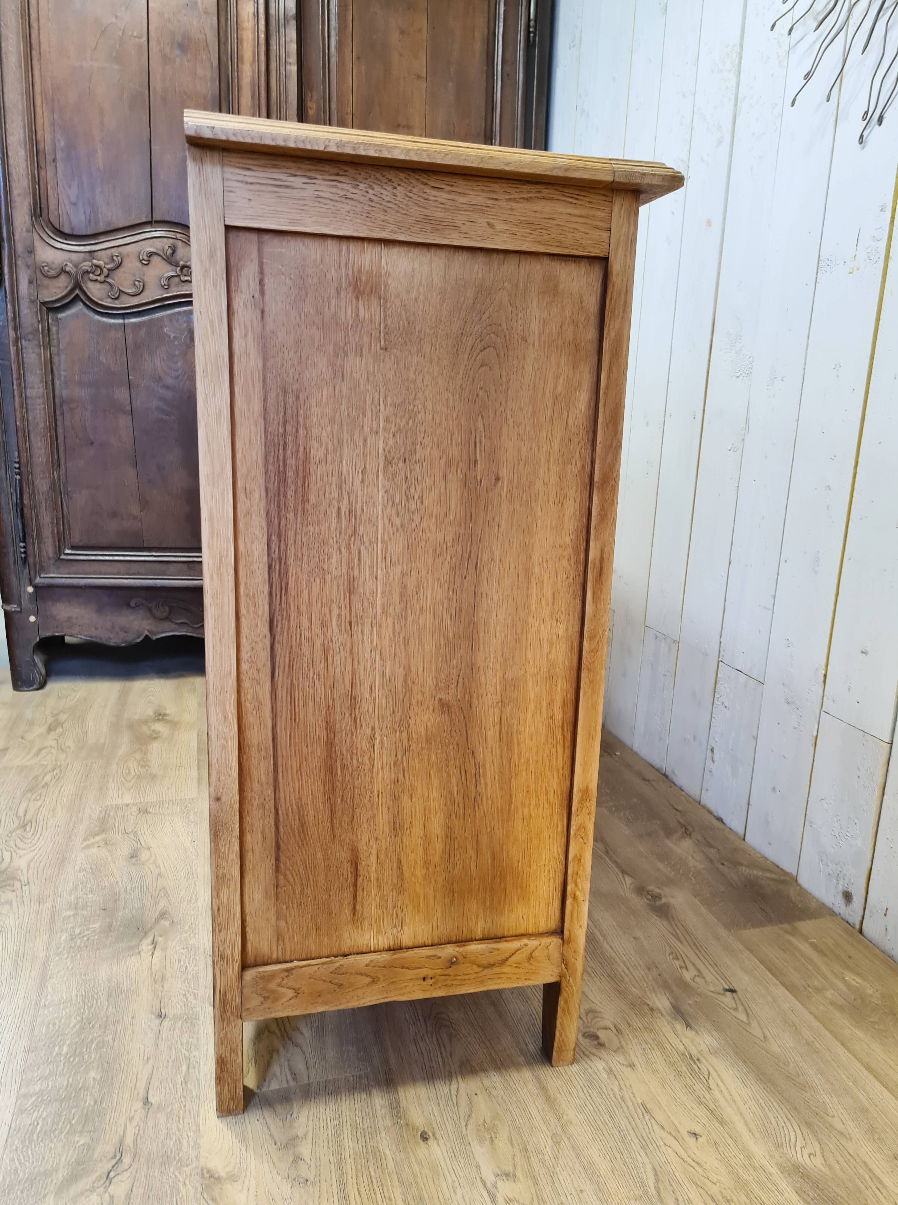Old solid wood sideboard 2 doors and 2 drawers renovated