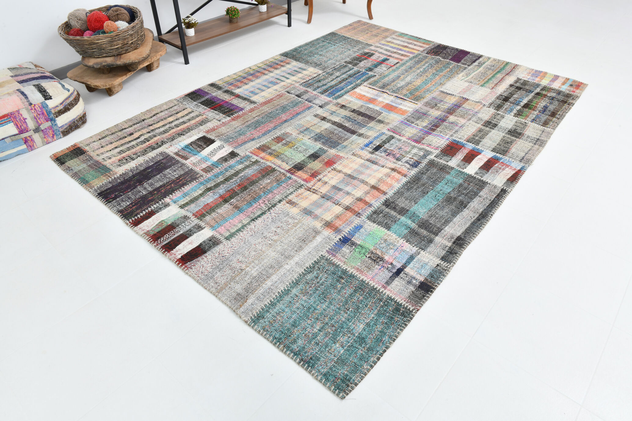 Flatweave ethnic kilim rug 212x302