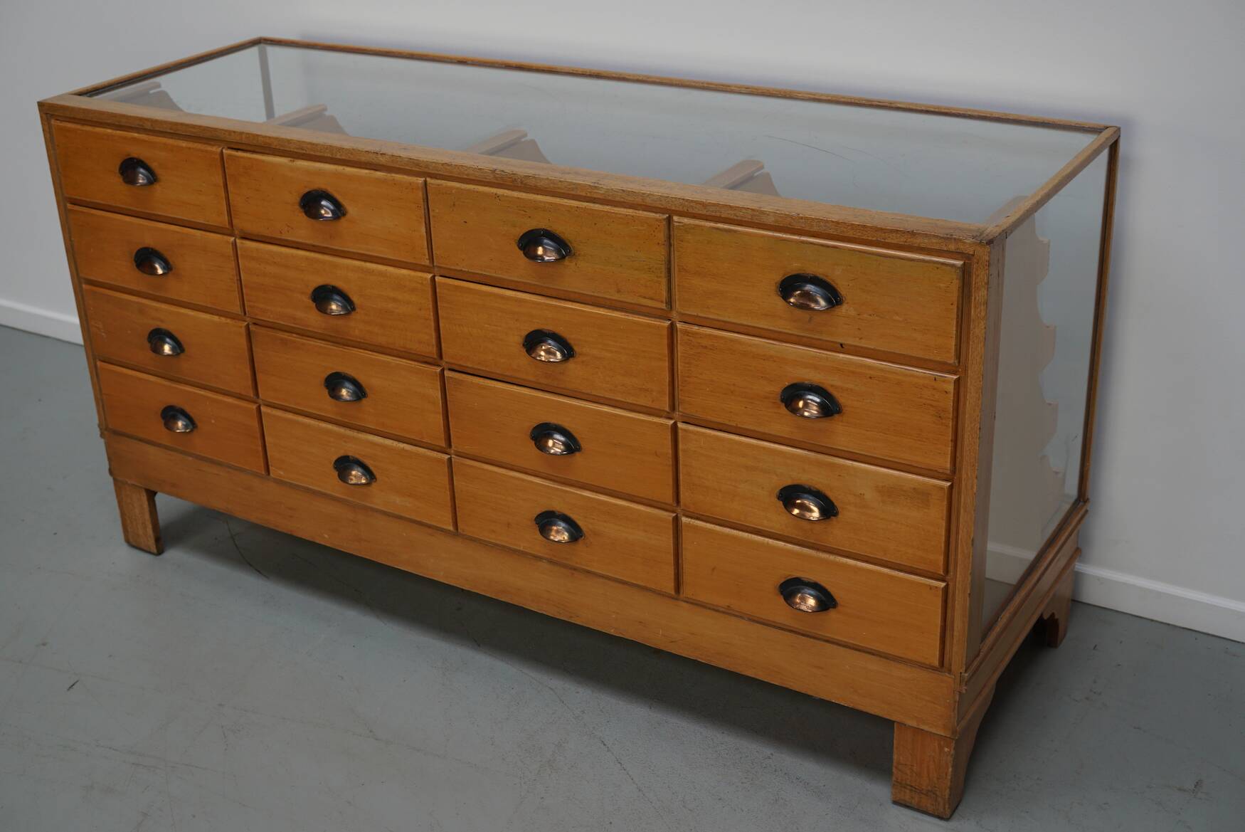 Antique Shop Counter in English Beech, circa 1920-1930