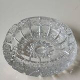 Ashtray/empty pocket in Bohemian crystal. Finely chiseled with sophisticated starry/brass patterns. Stylish Boho chic