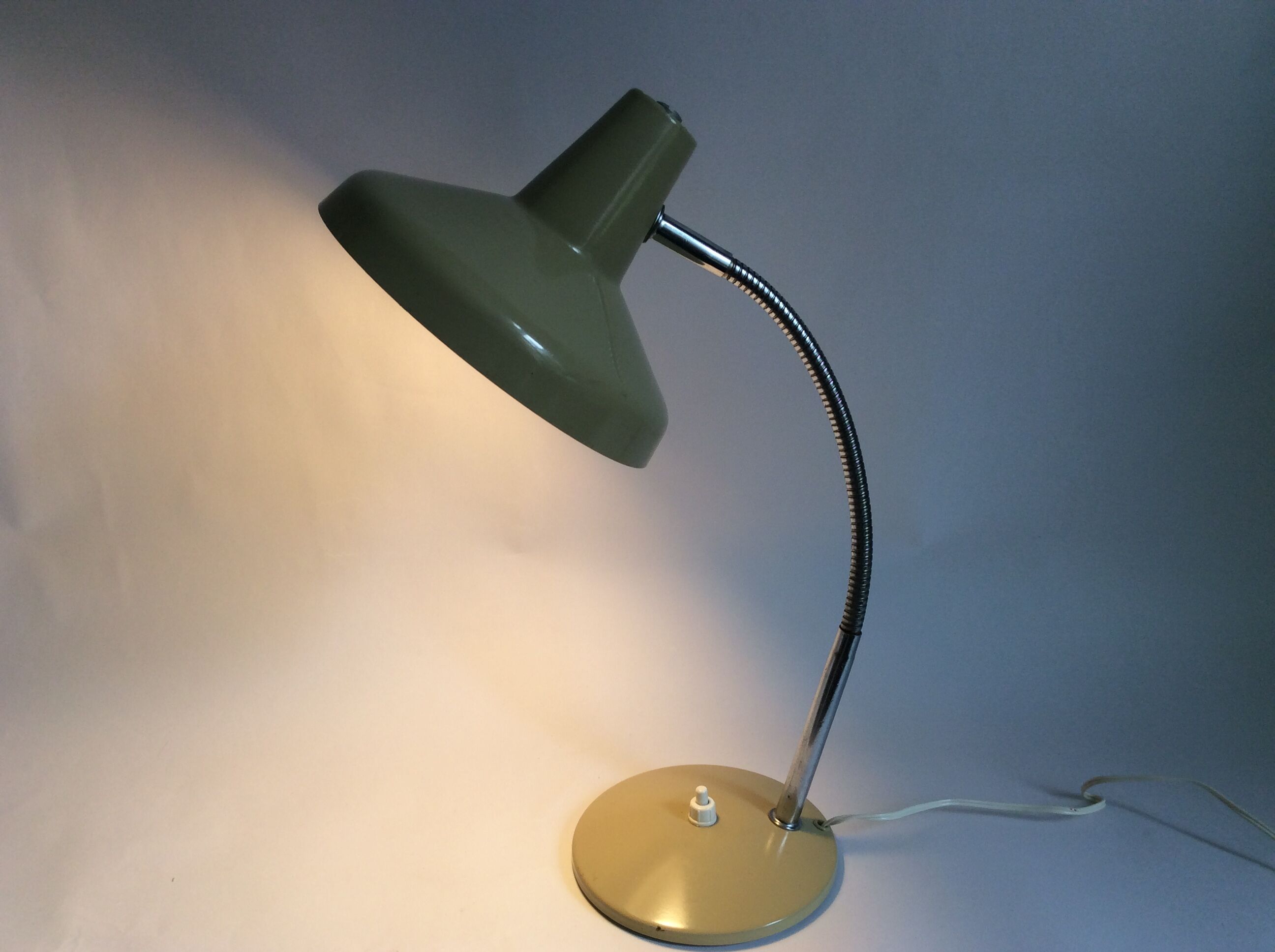 Vintage articulated lamp