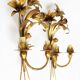 Appliques fleurs dorées en métal 1960 en paire