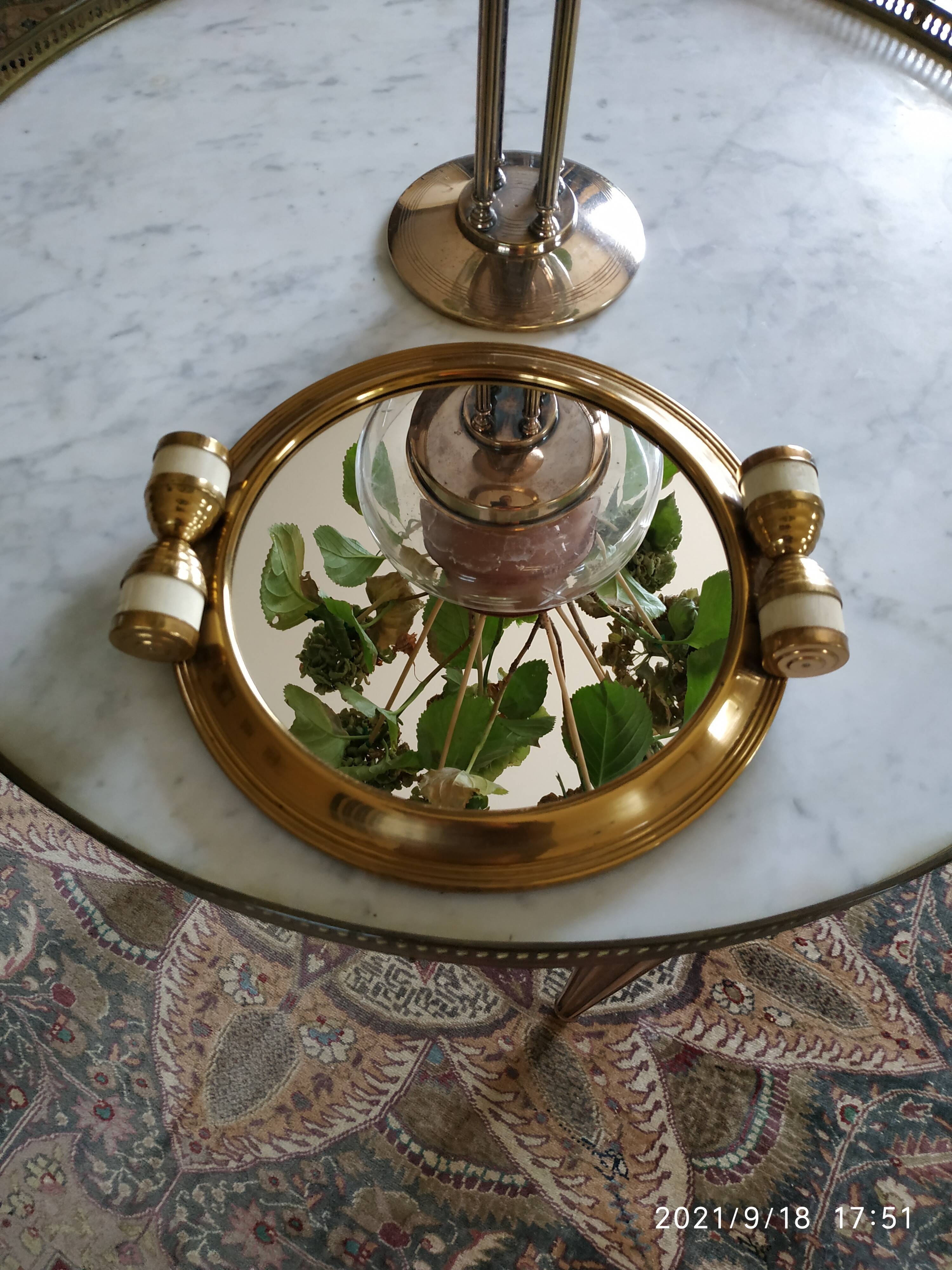 Mirror tray