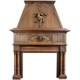 Cheminée gothique, bois, motif de salamandre, sorcière et ermire