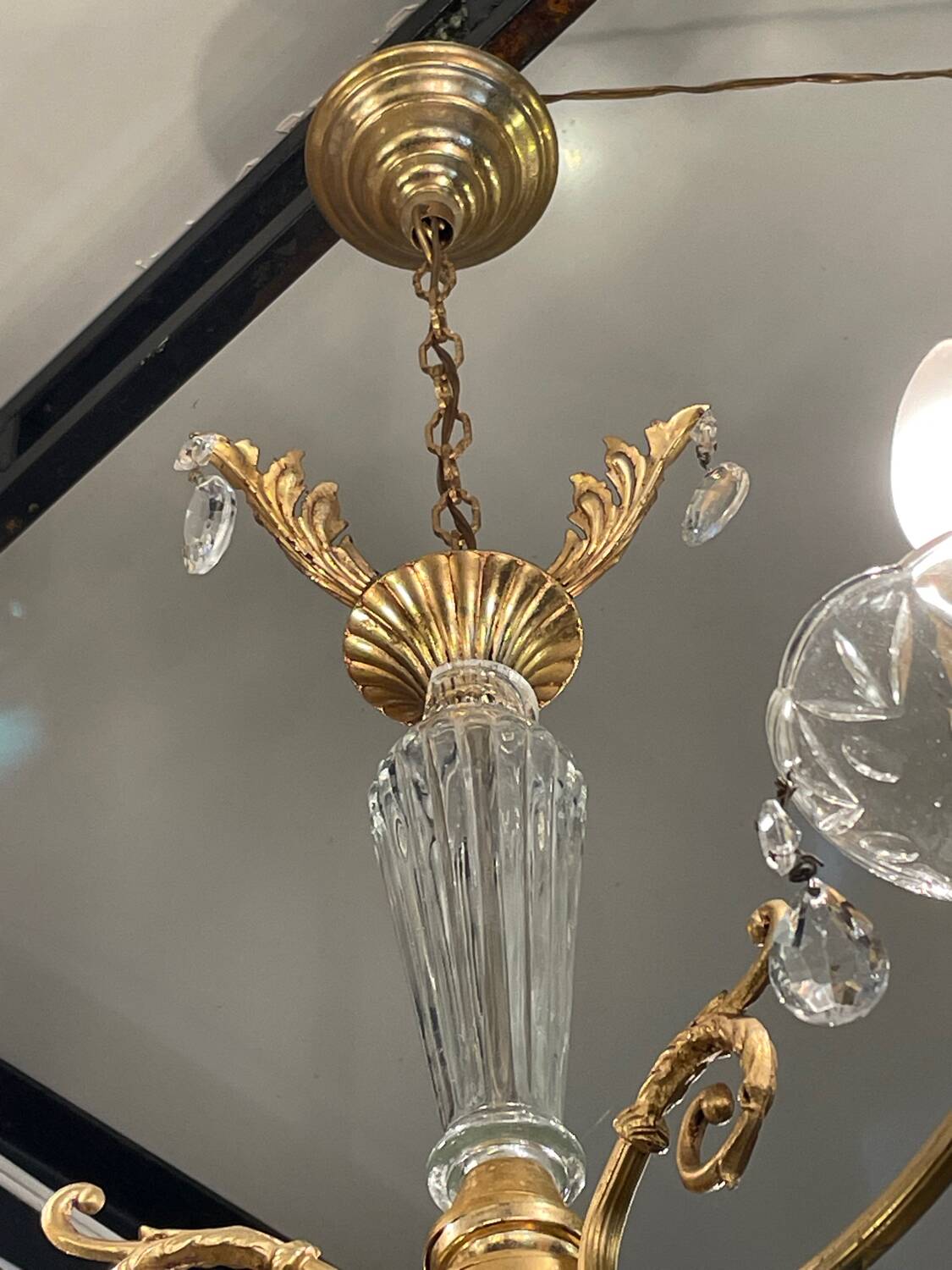 Three-light crystal chandelier