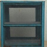 Old wooden eating guard (h 48cm)