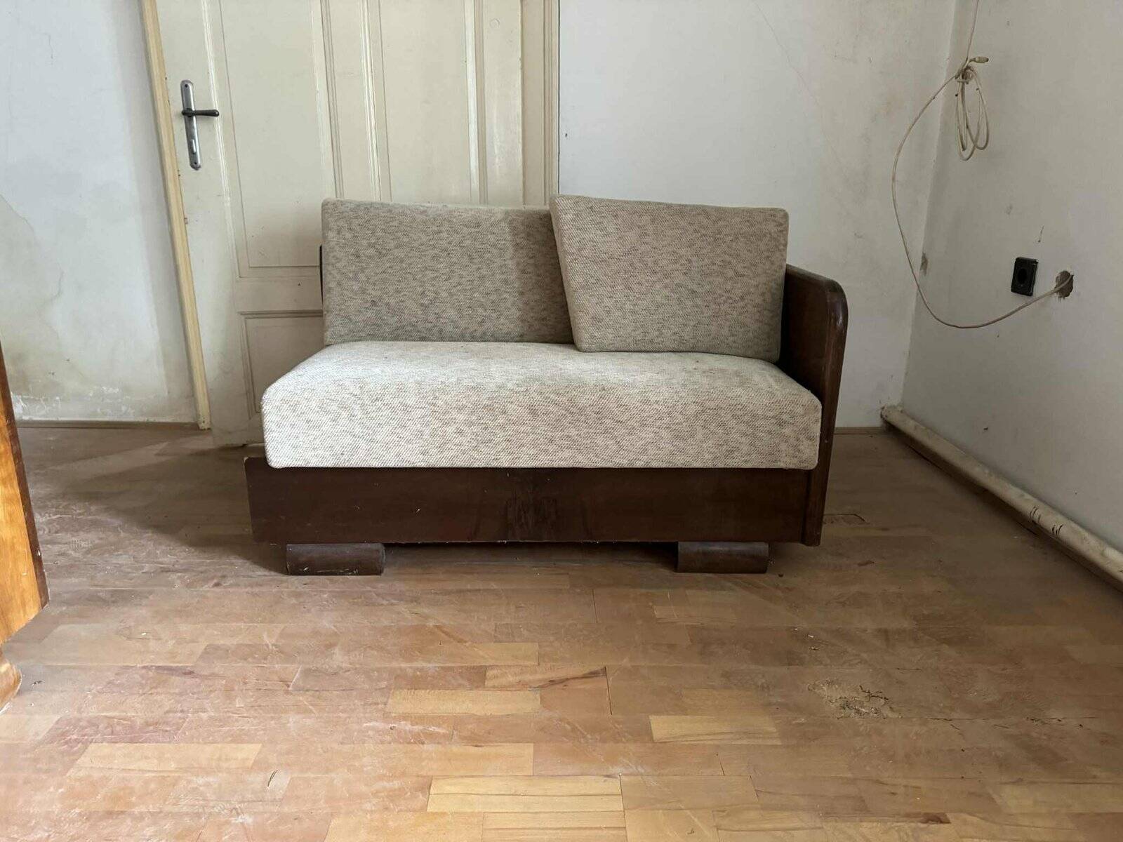 Small Art Deco sofa, Austria, 1930s