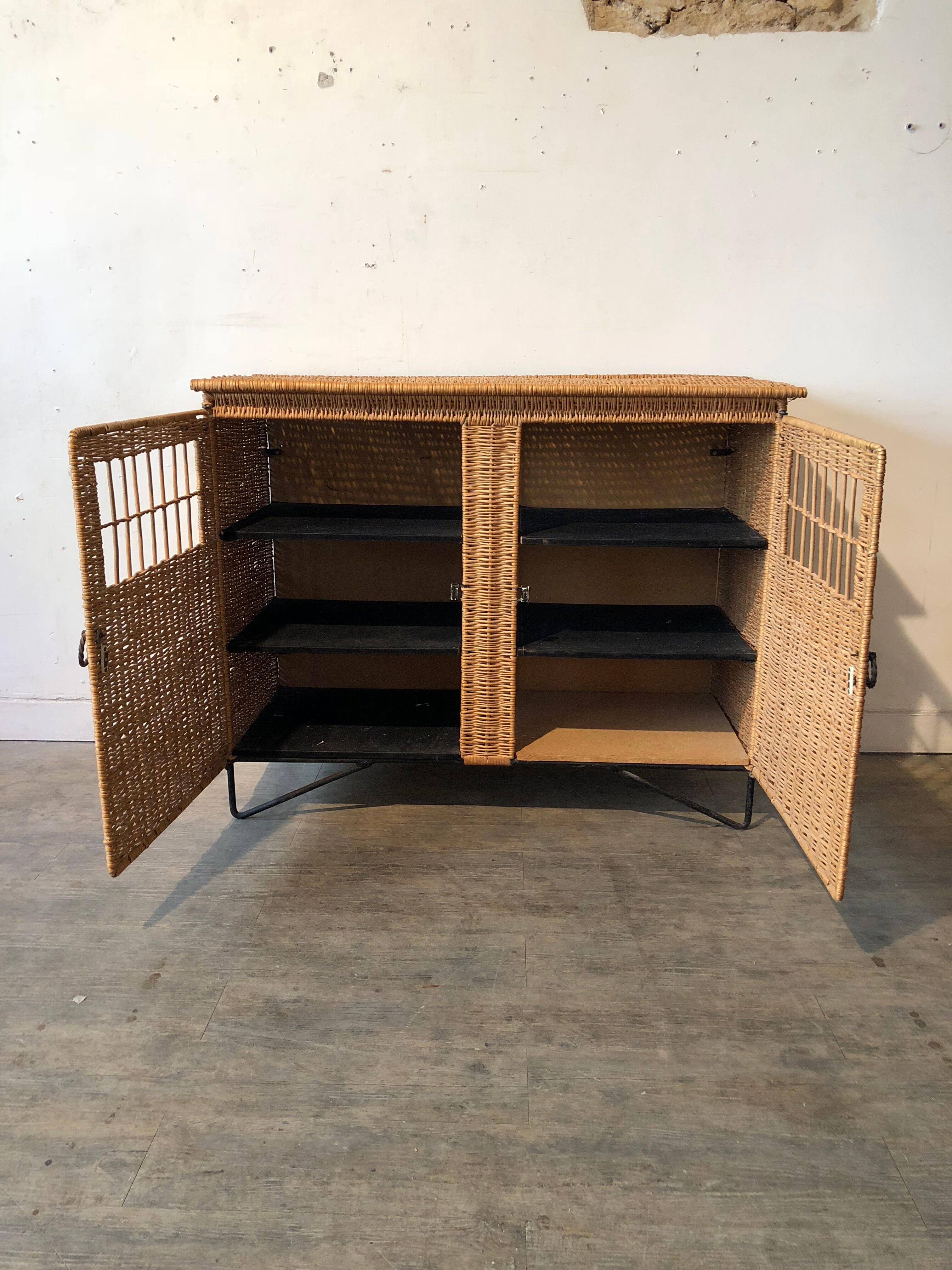 Wicker dresser