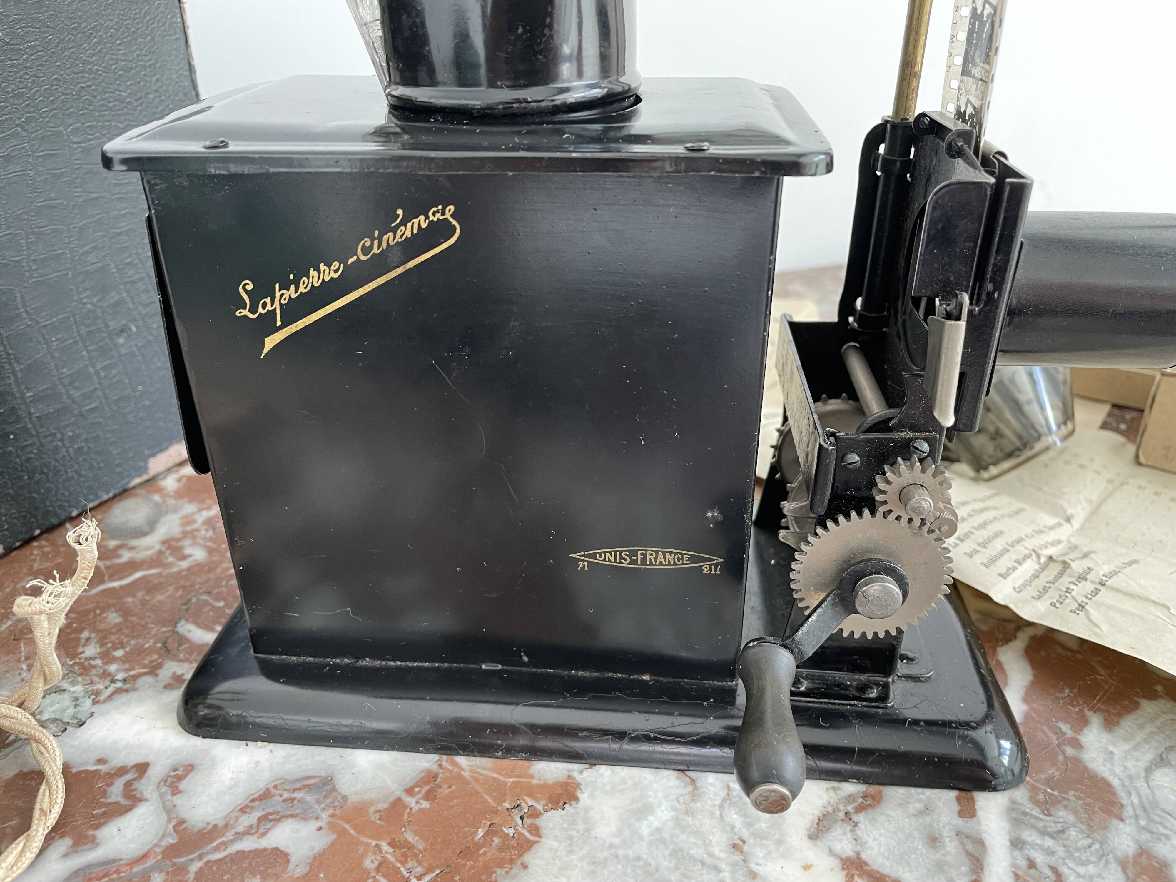 Projector, Magic lantern, cinema, Lapierre-cinéma, Unis-France, 1915
