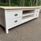 Scandinavian chic country TV unit in solid white and natural wood 160cm