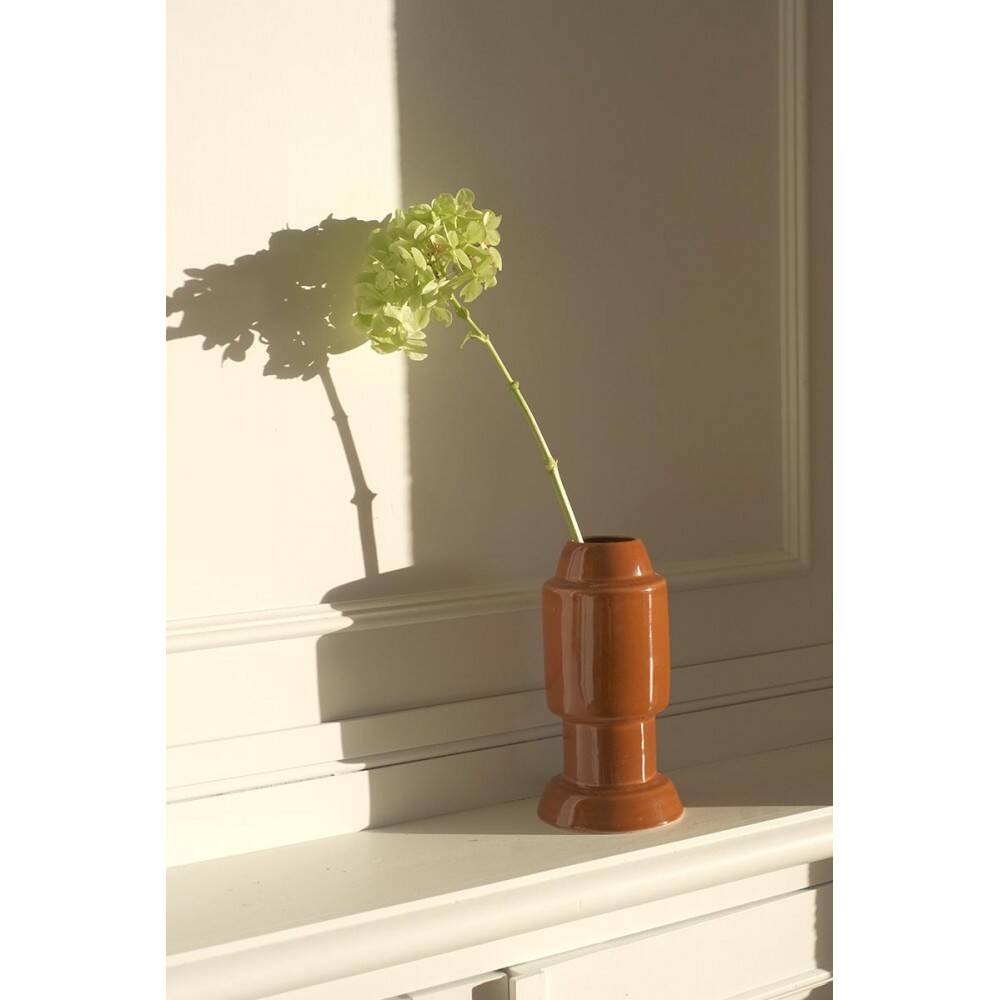Vase en grès marron