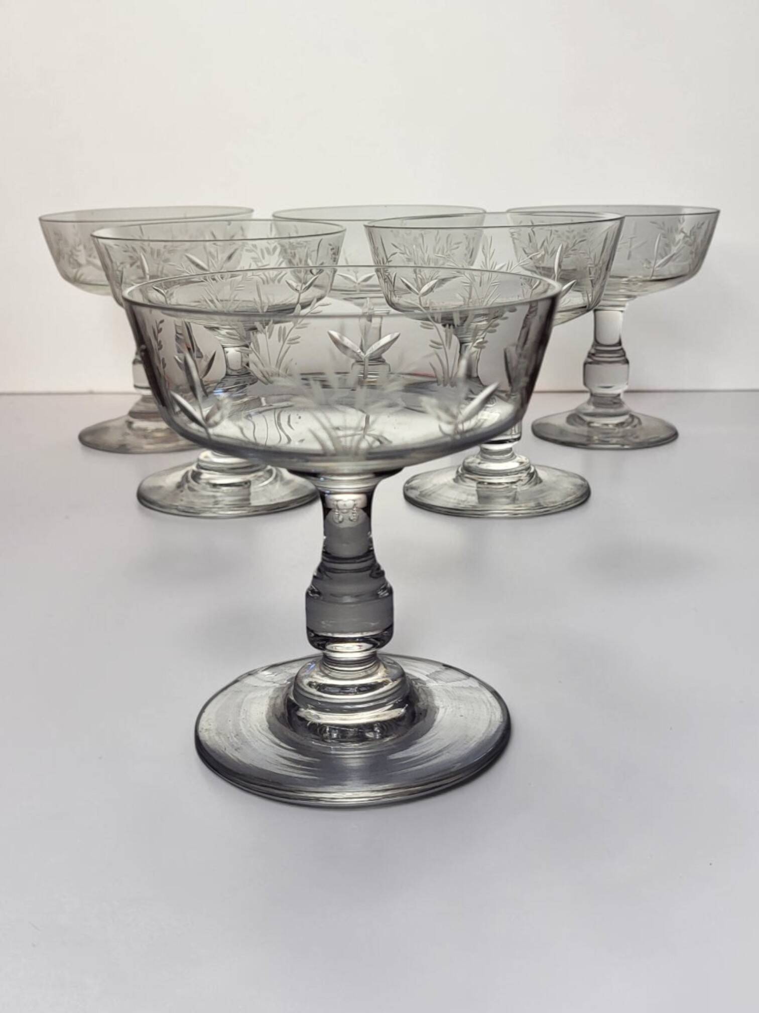 6 coupes à champagne en cristal