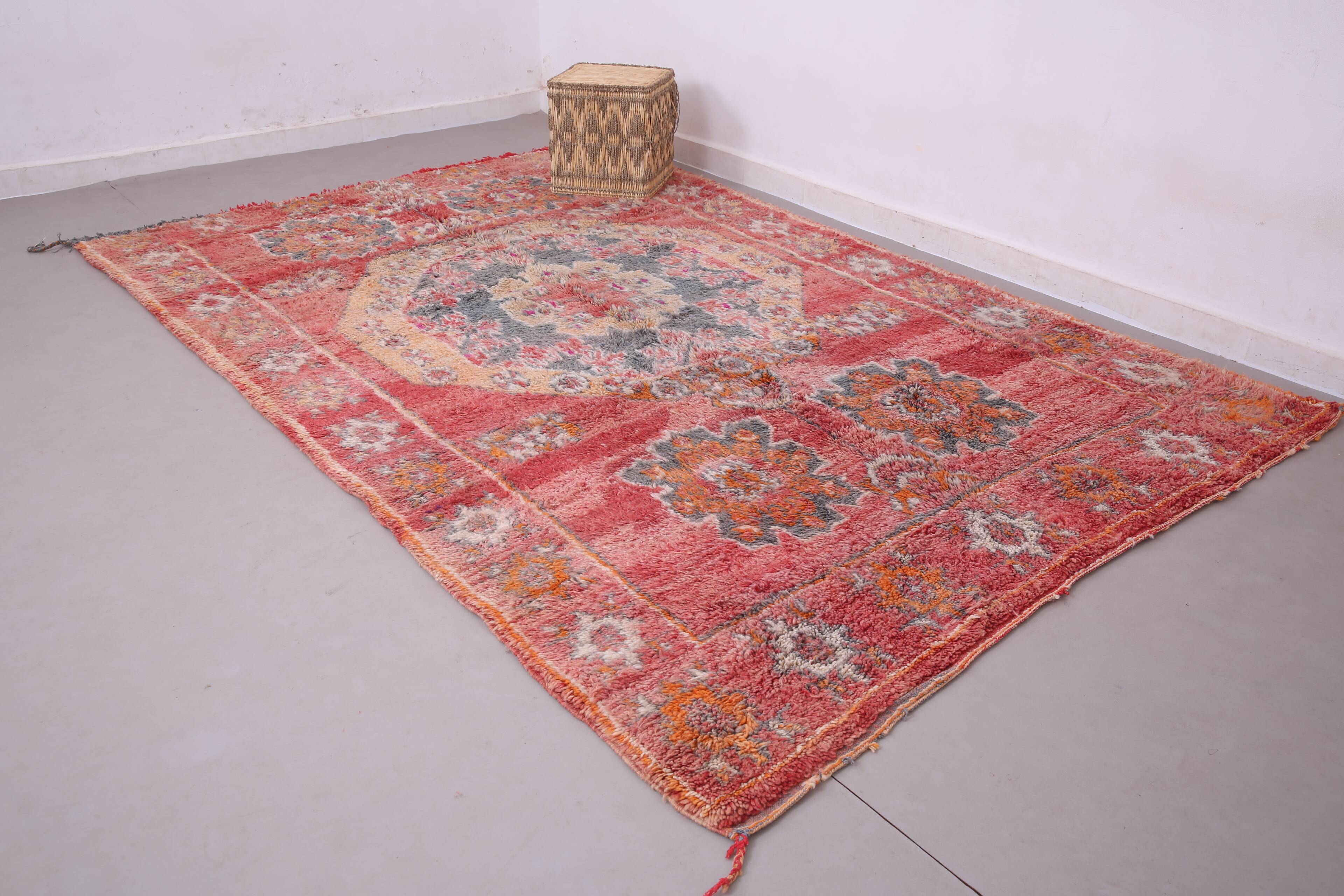 Vintage Moroccan Rug 200 x 306 cm, Berber Wool Rug, Handmade Bohemian Rug