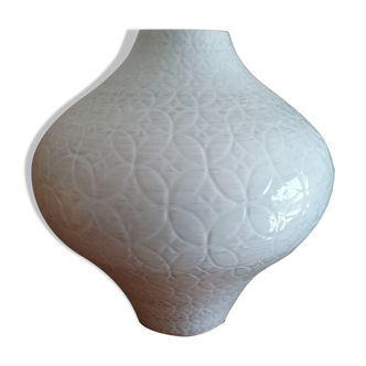 Rounded vase