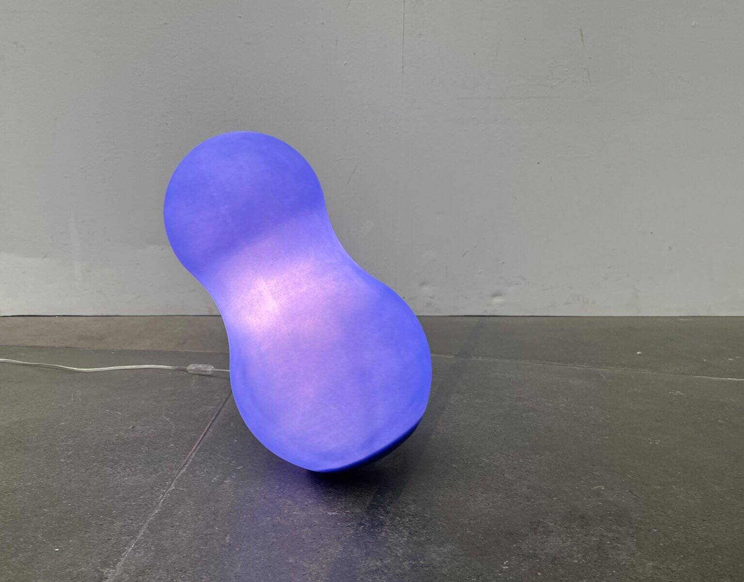 Postmodern balancing floor lamp model Penguin by Dominic Symons for Flötotto.