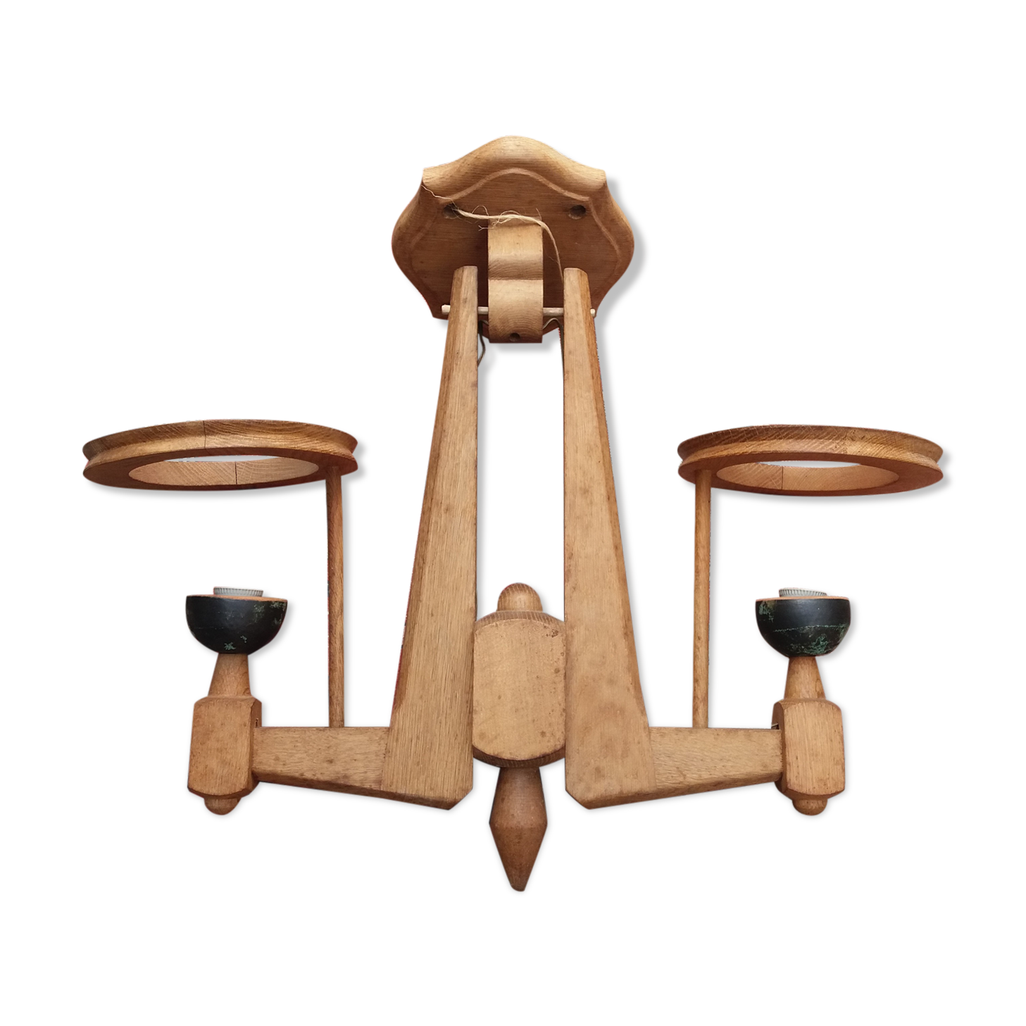 Guillerme and Chambron hanging