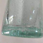Vase vintage en verre bullé vert très pâle, souffle artisanal