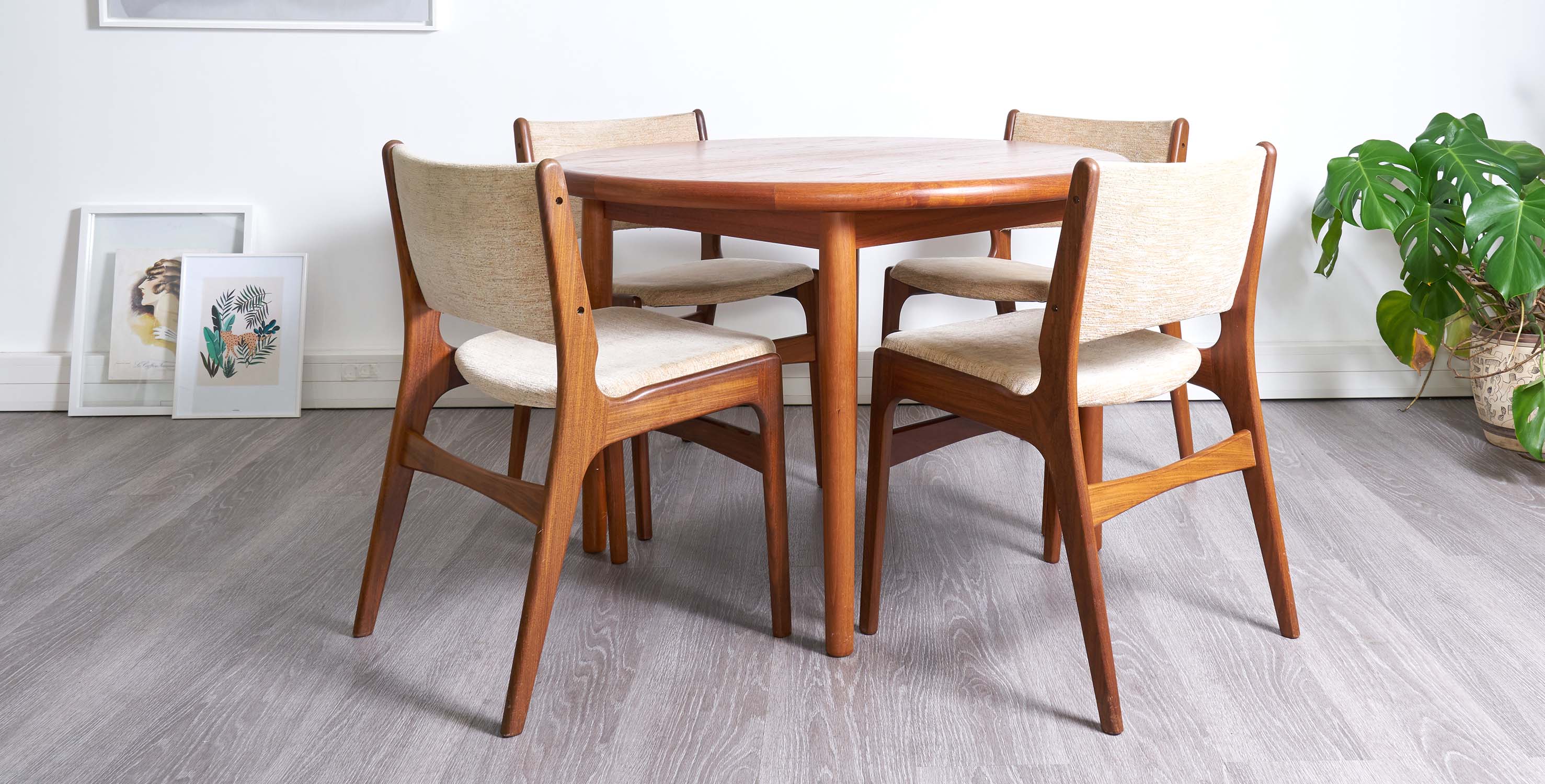 Table à manger extensible style scandinave 1960