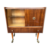 Meuble bar sur roulettes