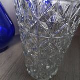Vase en verre transparent