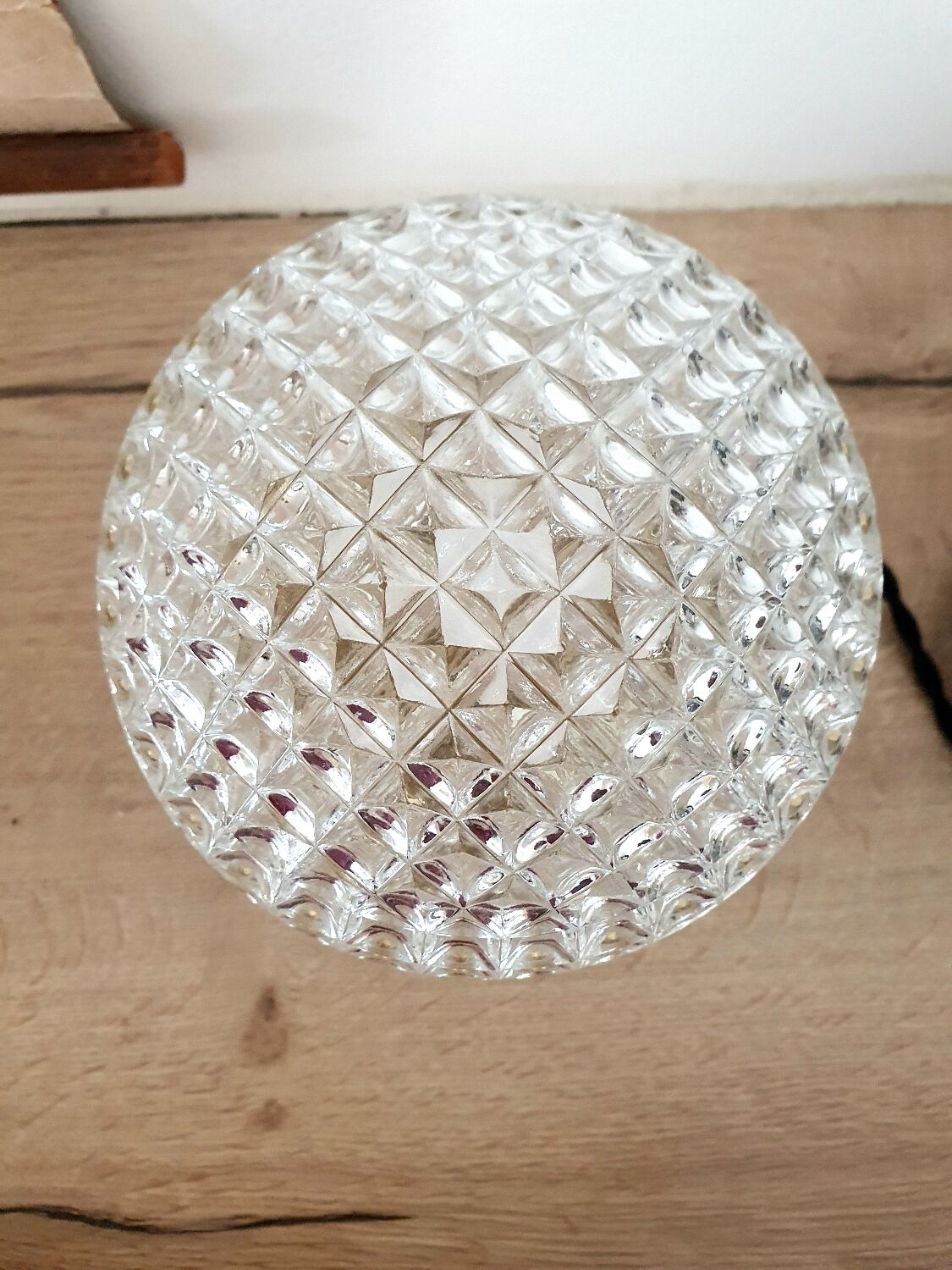 Table lamp
