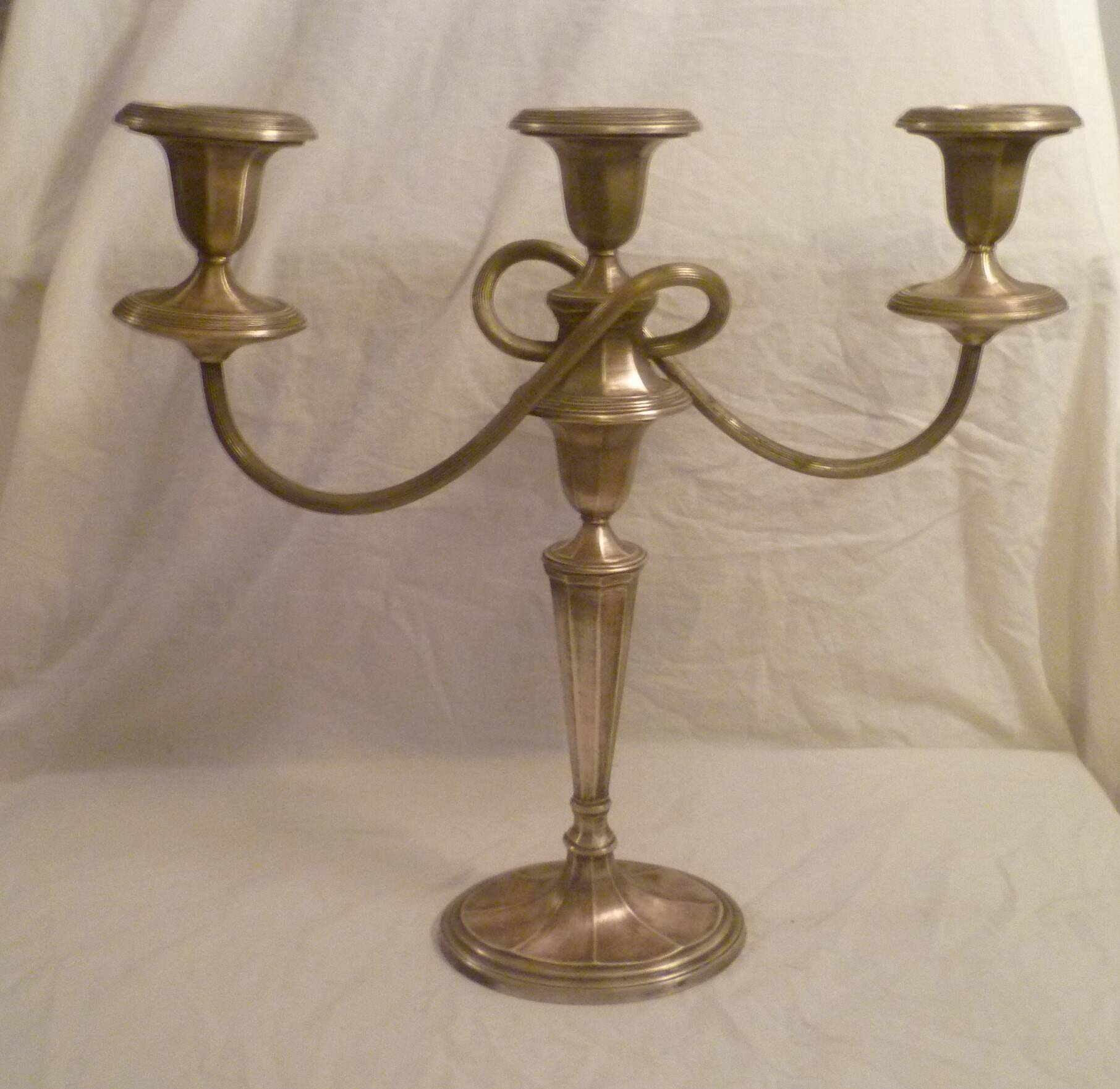Large 3-light candlestick / candle holder in silver met. classic style