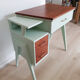 Bureau en bois vintage années 50 vert d'eau pieds compas