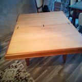 Modular coffee table into a table dining room Magic of Albert Ducrot
