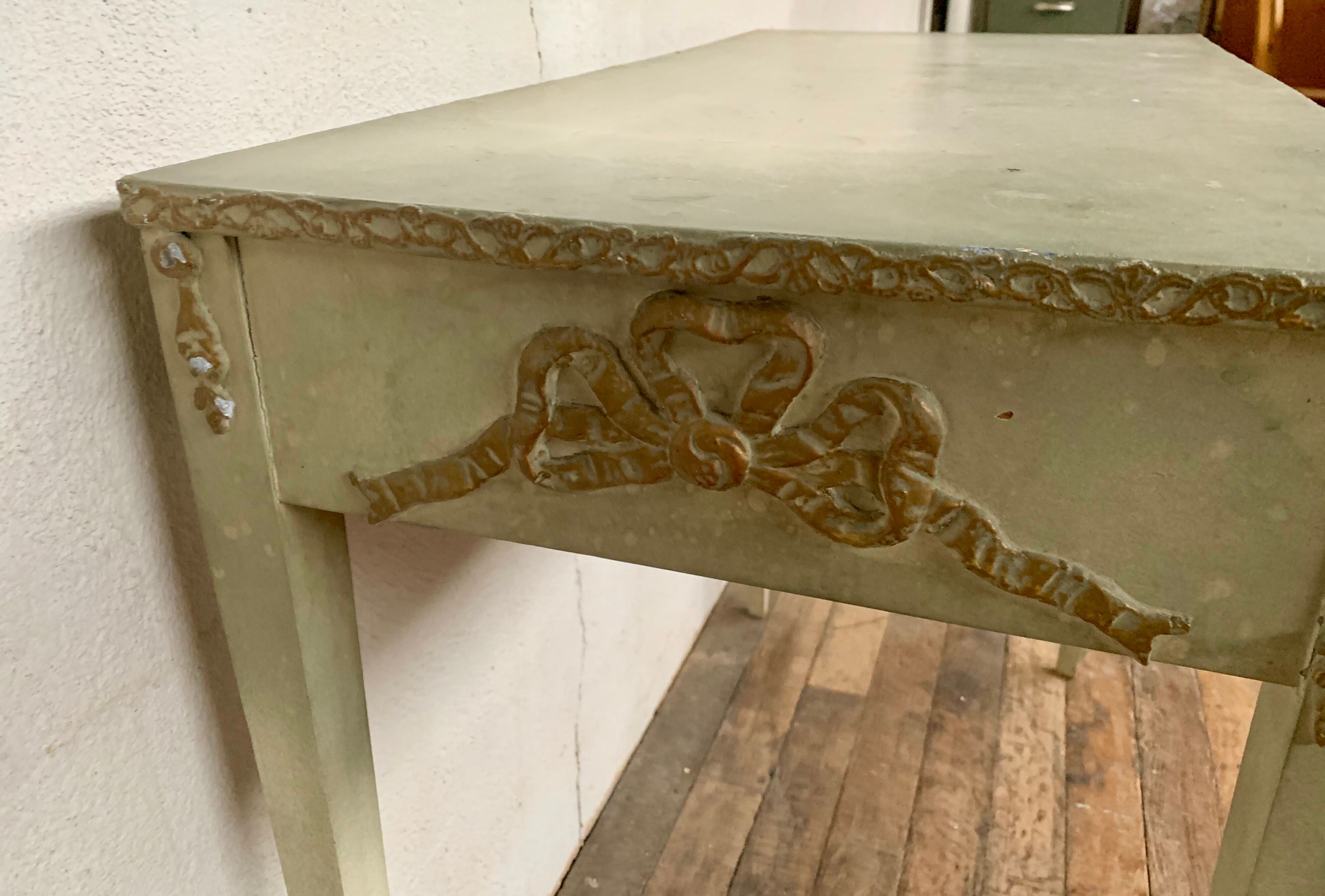 Console, Louis XVI style in pine with original grey patina