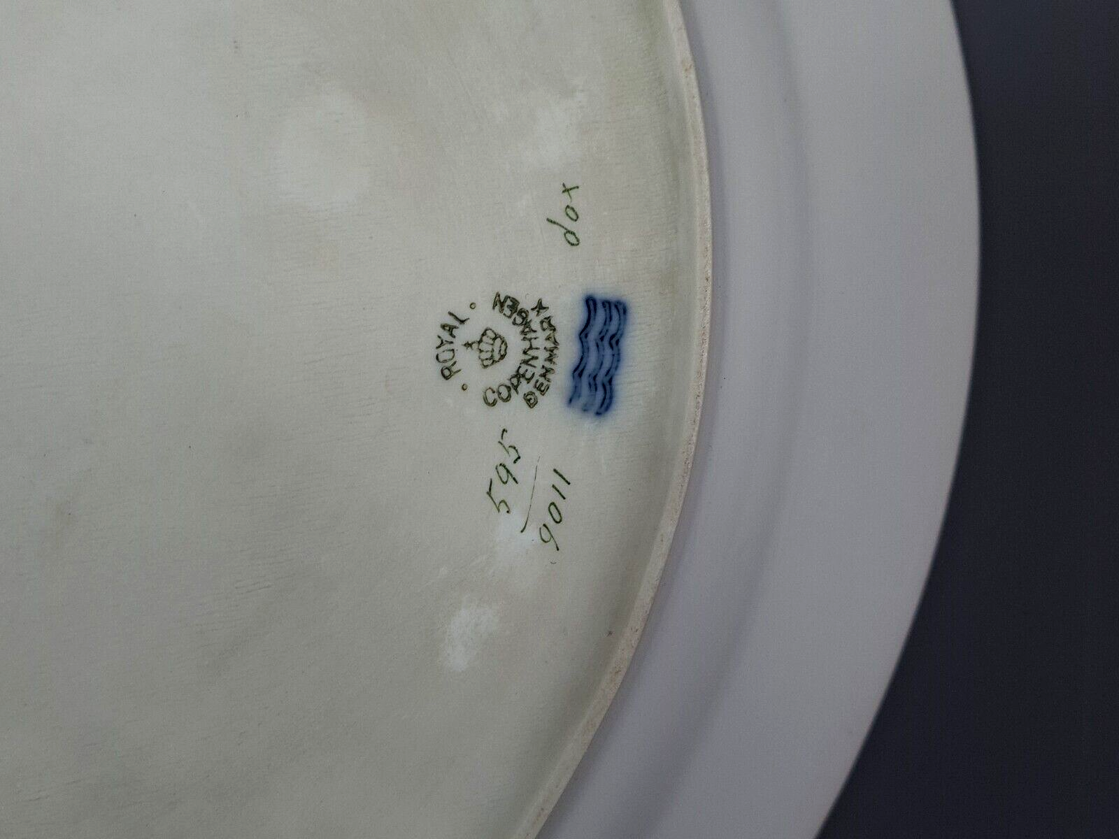 Royal Copenhagen porcelain dish circa 1920-1935 48x36 cm SB2