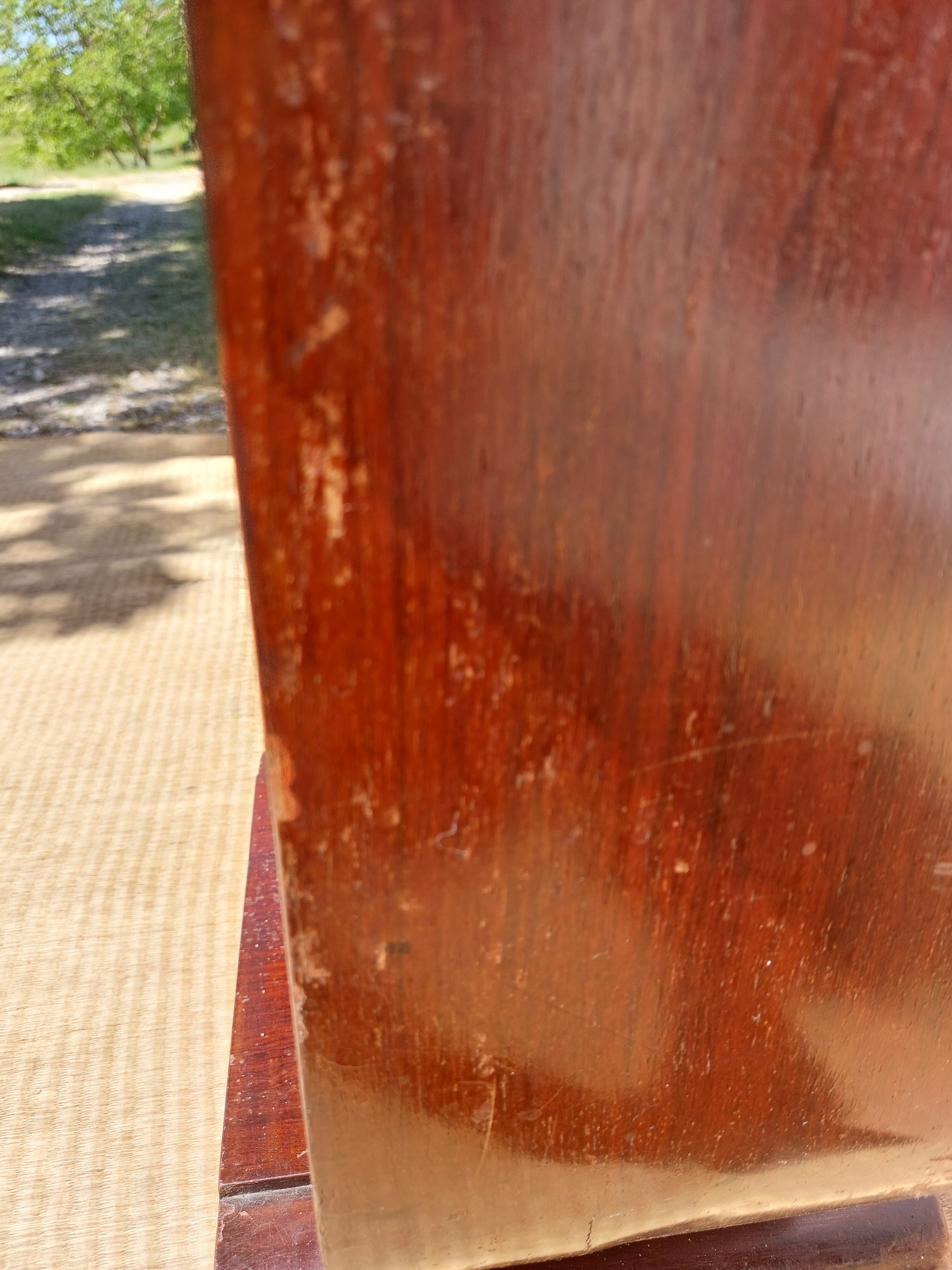 round pedestal table, Art Deco