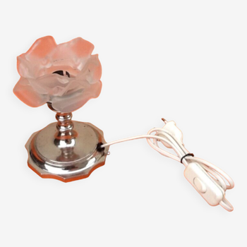 Lampe à poser métal chromé tulipe en forme de rose / verre opaque epoque art déco