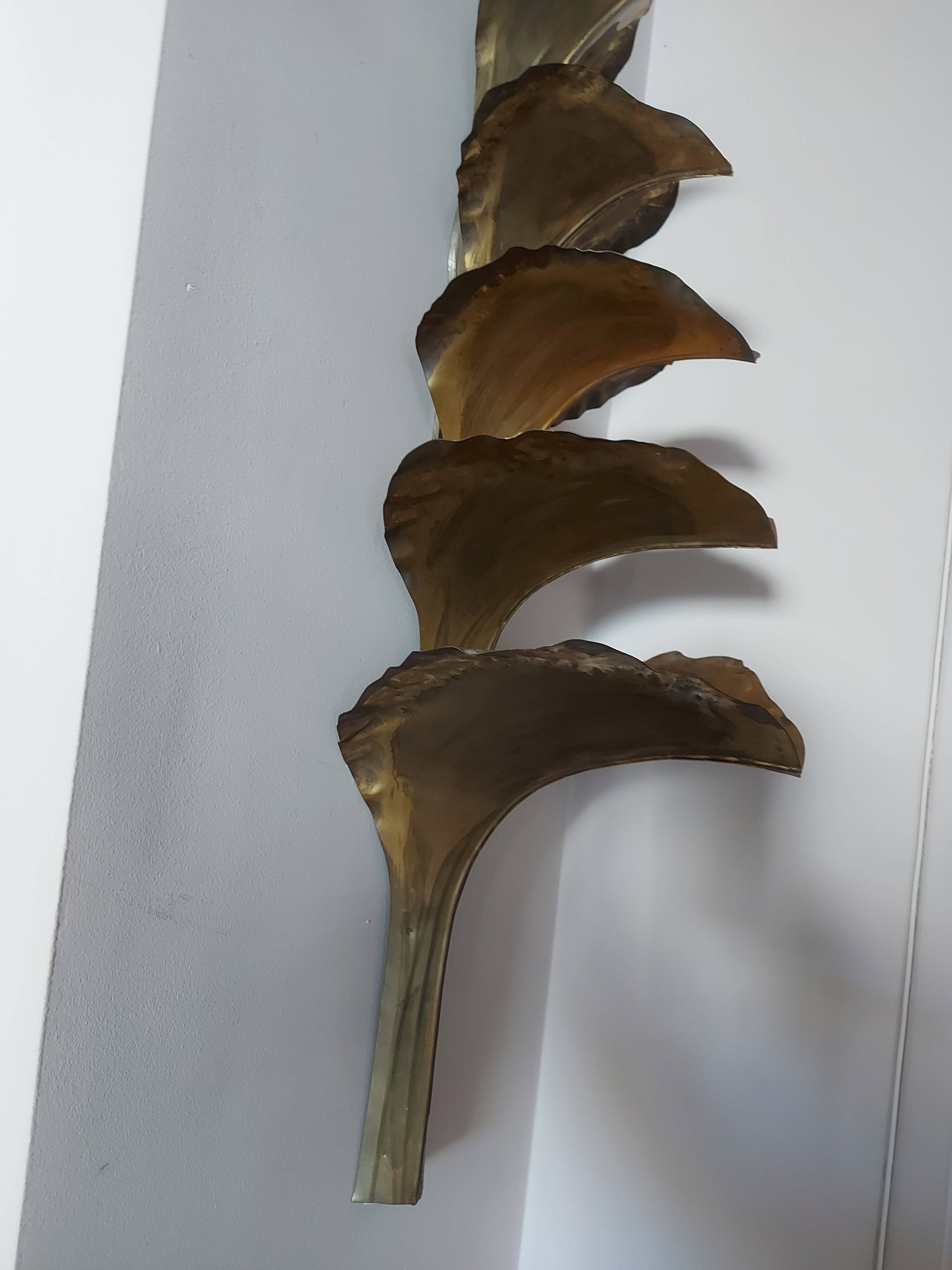 Wall lamp design in gilded metal, leaf décor